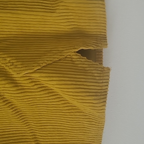 Zara Corduroy Mini Skirt in Mustard Yellow Size XS - Picture 5 of 8